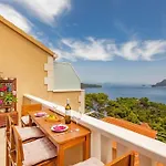 Luxury Διαμέρισμα *