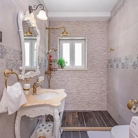 Luxury Apartamento *