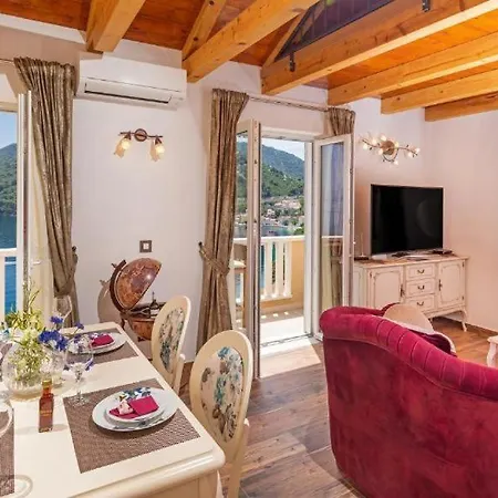 Luxury * Sobra