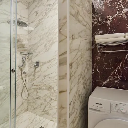 Luxury Apartamento *