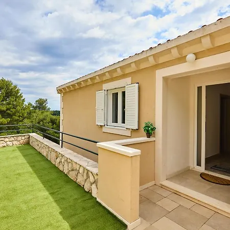 Luxury Sobra